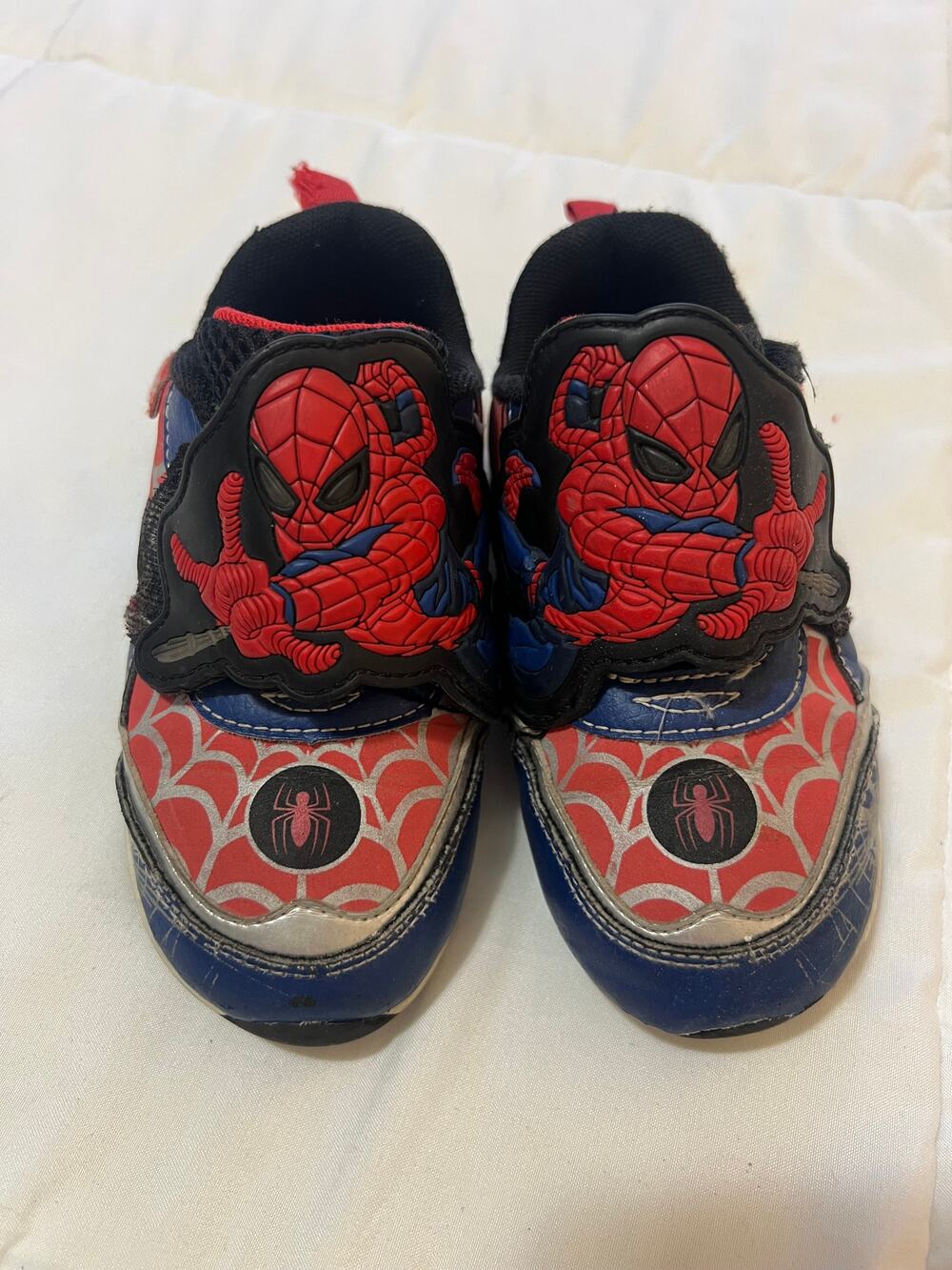 Ground Up Marvel Spider-Man Light Up Shoes Toddler 9 Blue Red Sneakers Flaw